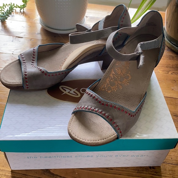 Aetrex Shoes - Aetrex - Small heel sandal